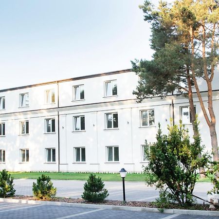 Klub Sosnowy Hotel Warsaw Ngoại thất bức ảnh
