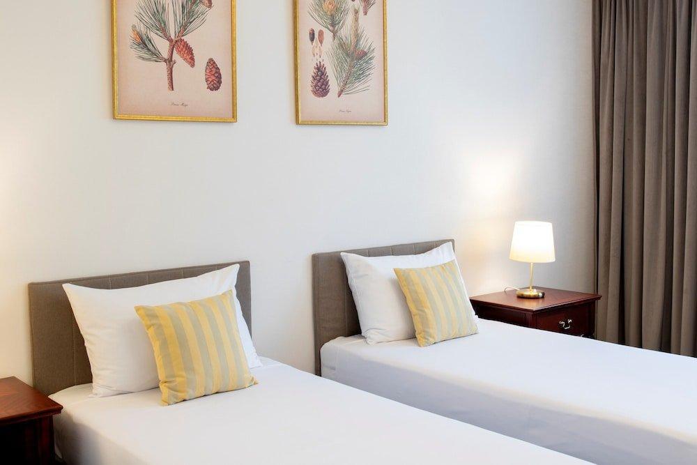 Klub Sosnowy Hotel Warsaw Ngoại thất bức ảnh