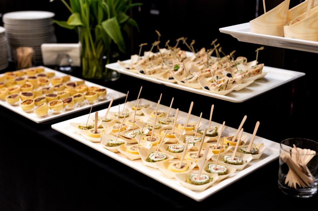 Klub Sosnowy Hotel Warsaw Ngoại thất bức ảnh